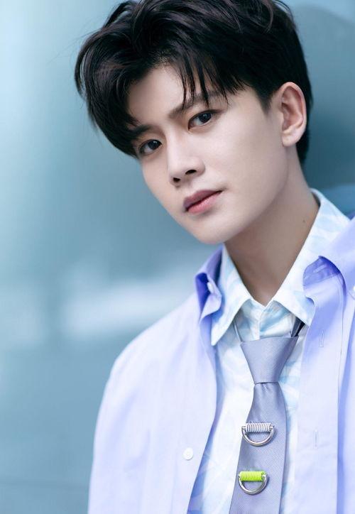 任嘉伦和伊卡璐最新爆料,揭秘明星幕后故事与时尚潮流风向标  第2张